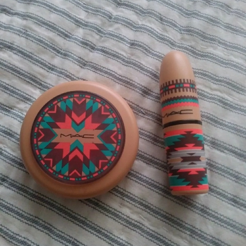 ****SOLD****MAC vibe tribe collection